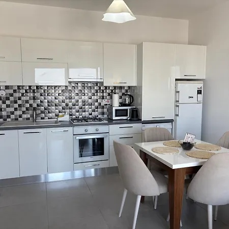 דירה Your Nest Famagusta Apartment *